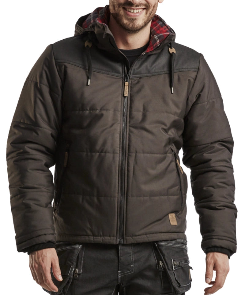 Blaklader Winterjas 4499 aan bij model