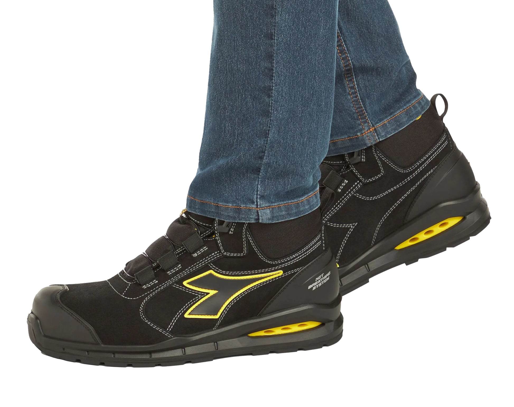 Werkschoenen diadora 182533, zwart met geel, aan foto