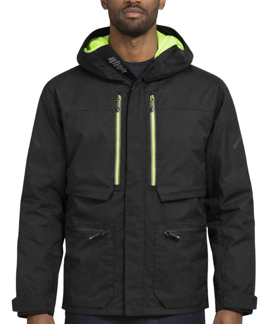 Winterjas Portwest EV461 zwart met groene details aan foto model