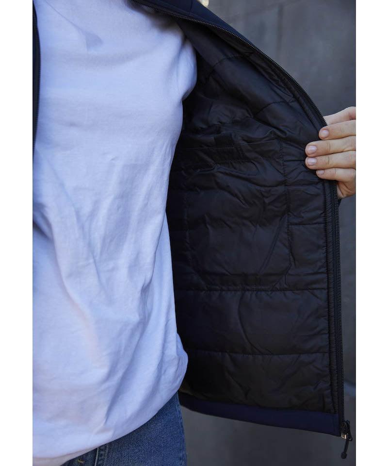 Softshell Clique gevoerd capuchon detail